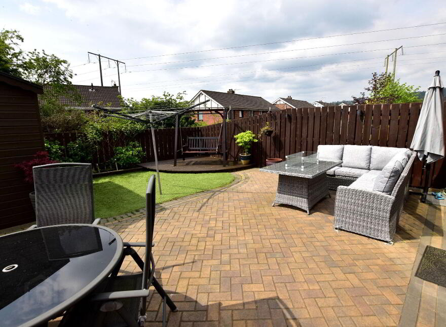 31 Lady Wallace Gardens, Lisburn, BT28 3GW