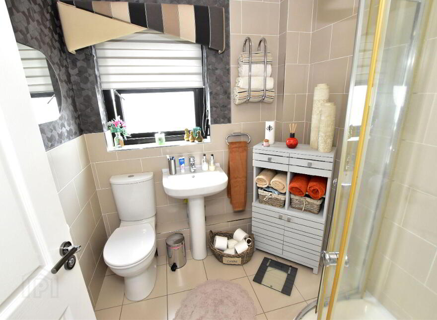 31 Lady Wallace Gardens, Lisburn, BT28 3GW