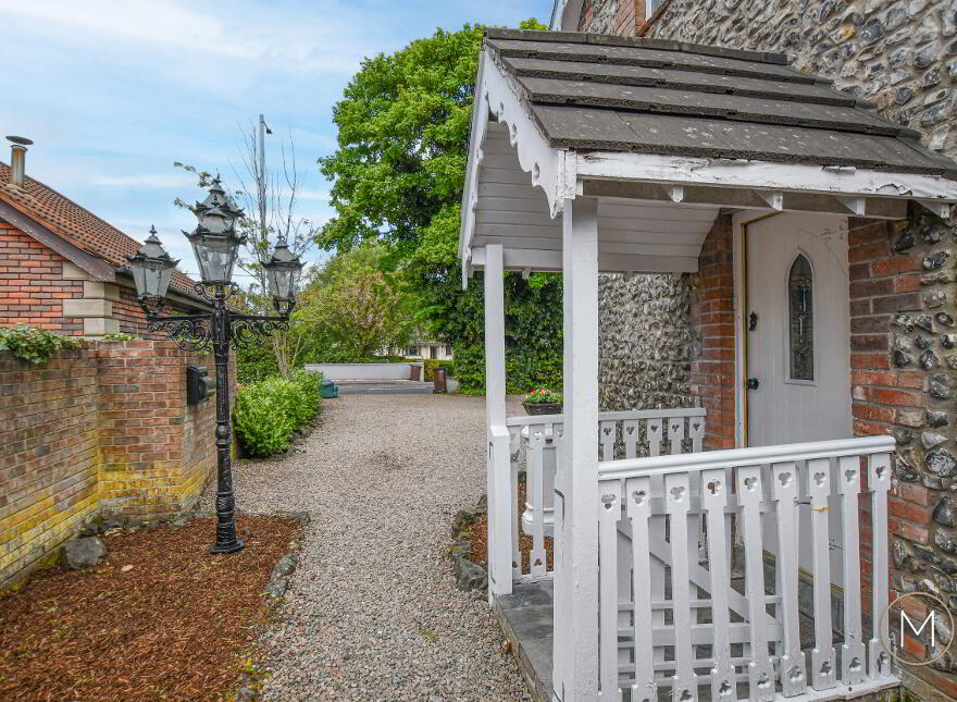 113 Belfast Road, Antrim, BT41 2AZ