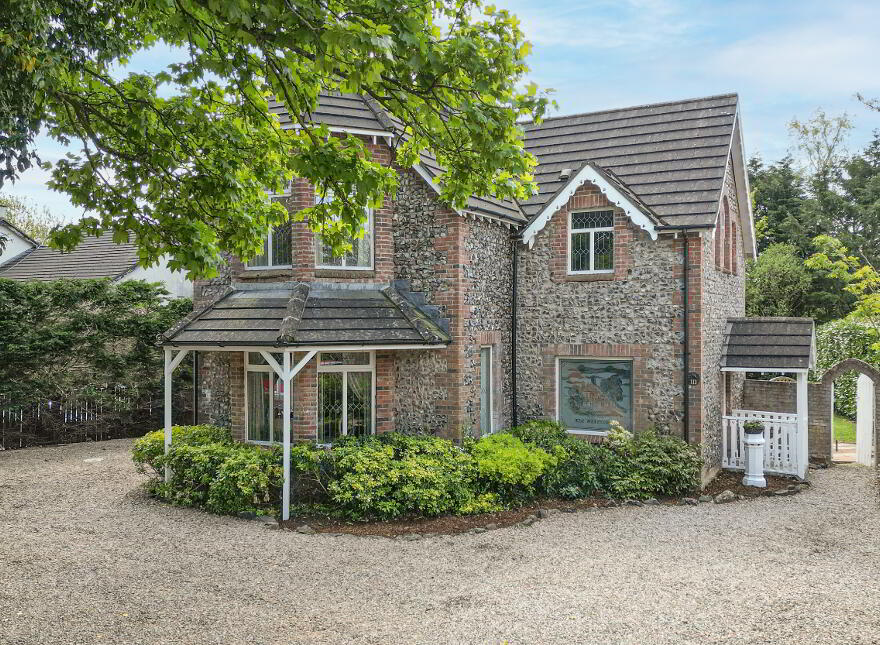 113 Belfast Road, Antrim, BT41 2AZ