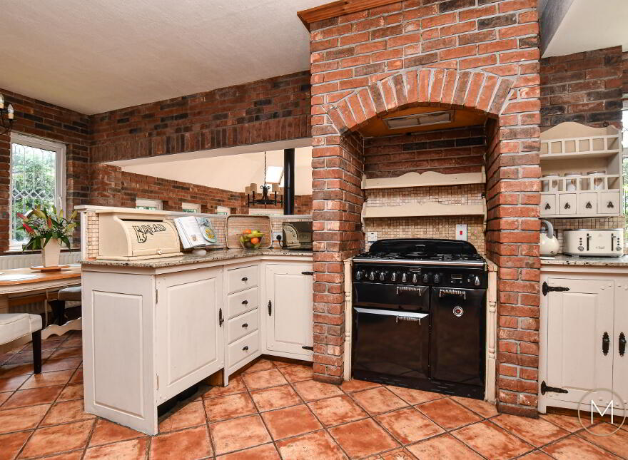 113 Belfast Road, Antrim, BT41 2AZ