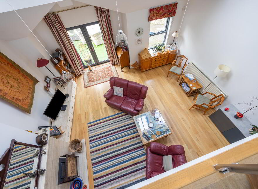 24B Lisburn Street, Hillsborough, BT26 6AB