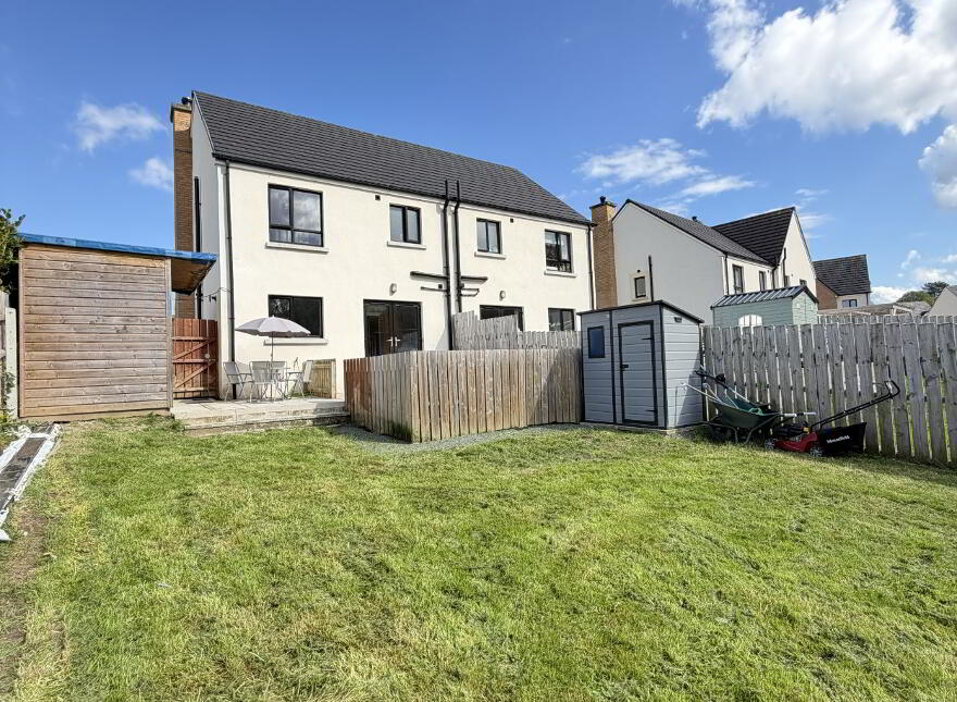 38 Hillcrest Green, Bessbrook, Newry, BT35 7GH