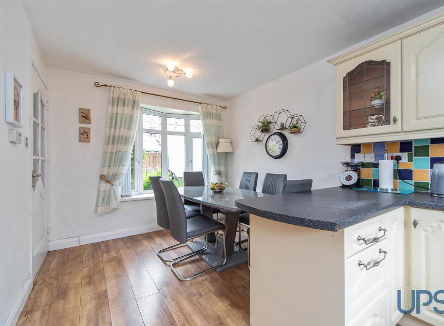 203 Laurelbank, Poleglass, Dunmurry, Belfast, BT17 0RT