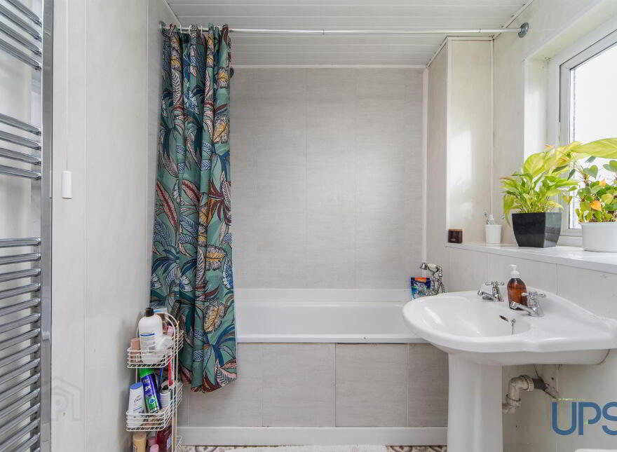 203 Laurelbank, Poleglass, Dunmurry, Belfast, BT17 0RT