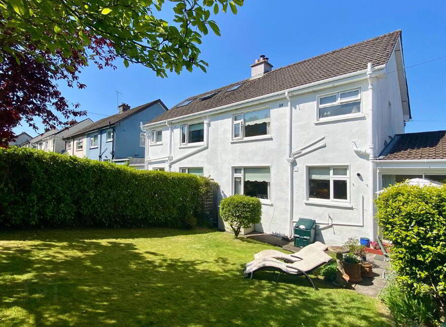 10 Inchvale Drive, Douglas, T12W3X6