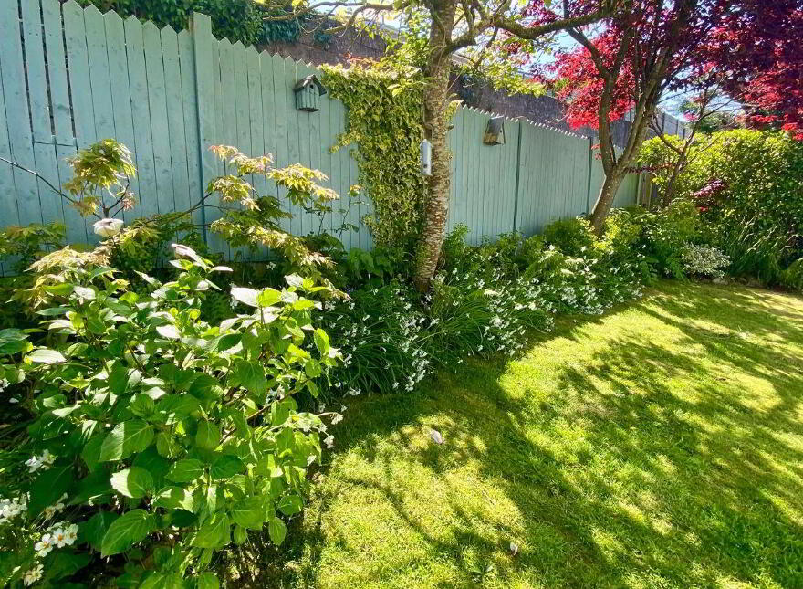 10 Inchvale Drive, Douglas, T12W3X6