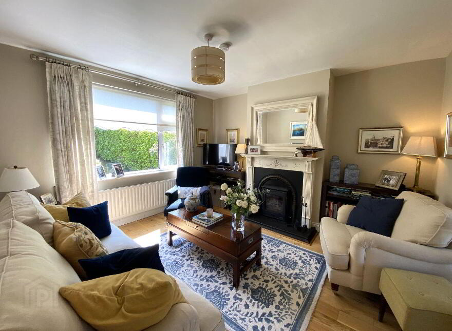 10 Inchvale Drive, Douglas, T12W3X6
