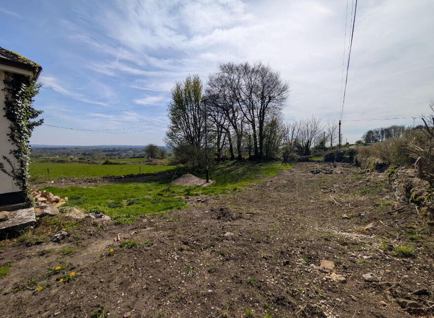 Carrowmore, Killasser, F12VN42