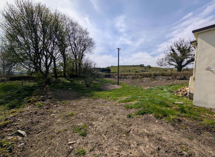 Carrowmore, Killasser, F12VN42