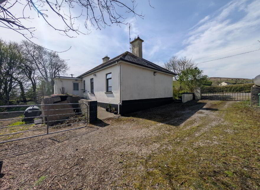 Carrowmore, Killasser, F12VN42