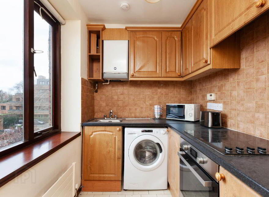 65 Merrion Village, Ballsbridge, Dublin, D04DP79