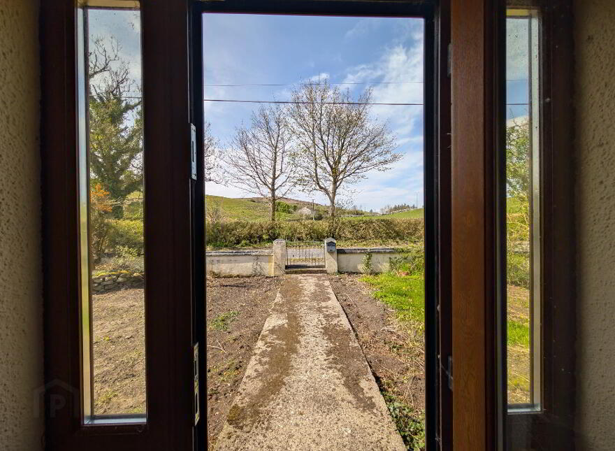 Carrowmore, Killasser, F12VN42