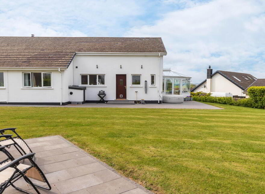 10 Meadowbrook, Islandmagee, Larne, BT40 3UG