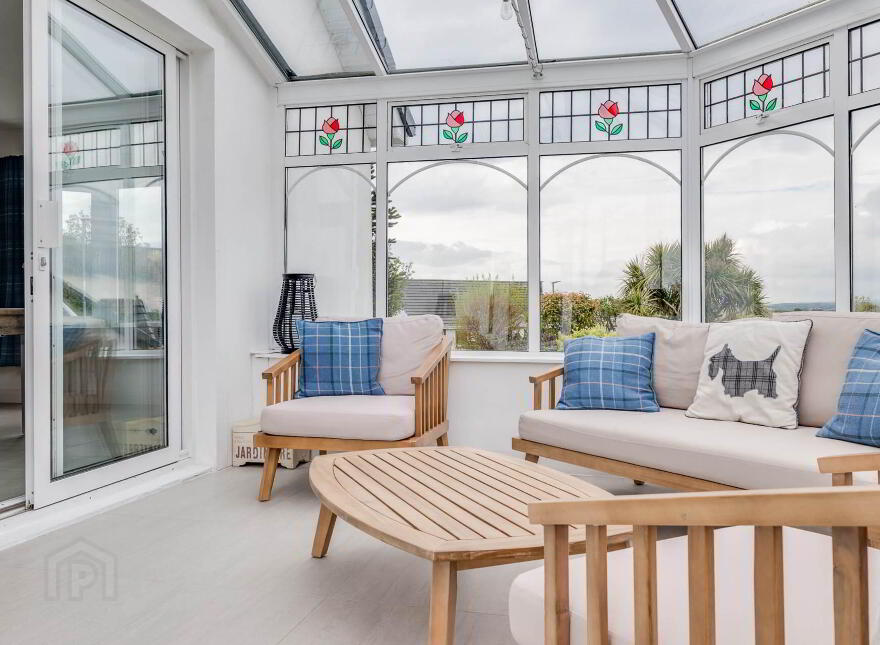 10 Meadowbrook, Islandmagee, Larne, BT40 3UG