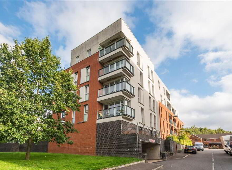 Apt 17 The Hull Building, 35 Annadale Crescent, Belfast, BT7 3NE