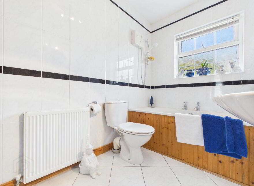 Shanagarry North, Garryvoe, Garryvoe, P25HF89