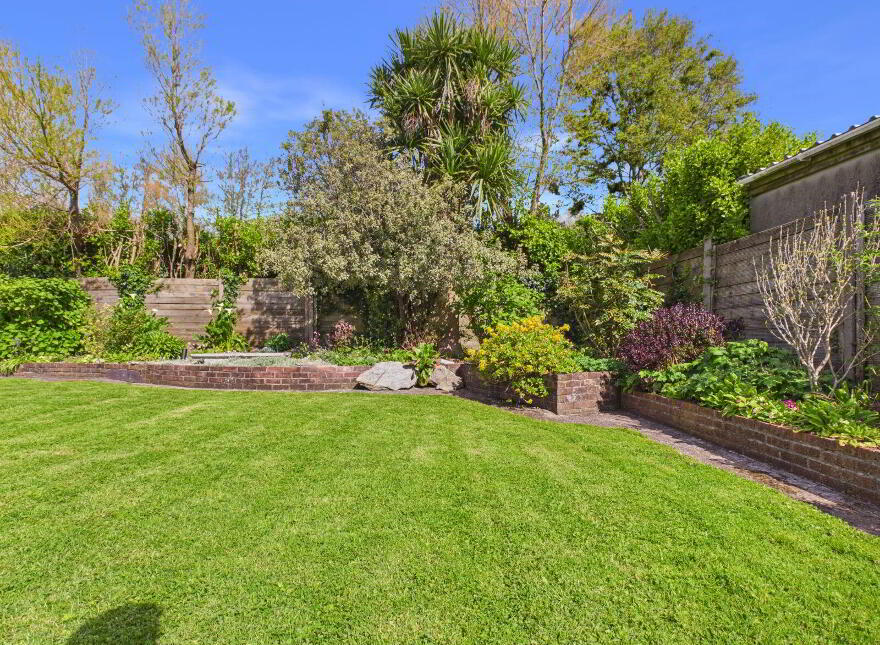 Shanagarry North, Garryvoe, Garryvoe, P25HF89