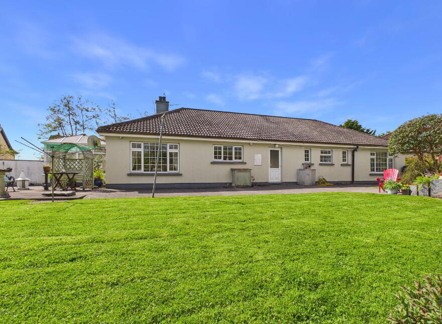 Shanagarry North, Garryvoe, Garryvoe, P25HF89