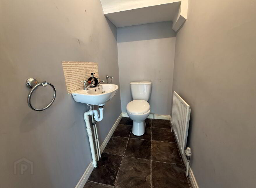 21 Elmwood Green, Castlederg, BT81 7GY