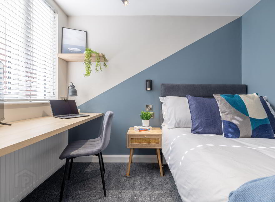 Dunluce Avenue, Belfast, BT9 7AY