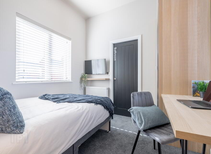 Dunluce Avenue, Belfast, BT9 7AY