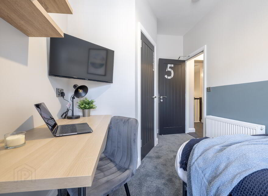 Dunluce Avenue, Belfast, BT9 7AY