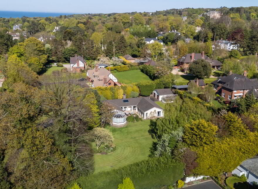 27 Cultra Avenue, Cultra, Holywood, BT18 0AZ