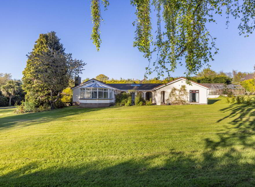 27 Cultra Avenue, Cultra, Holywood, BT18 0AZ