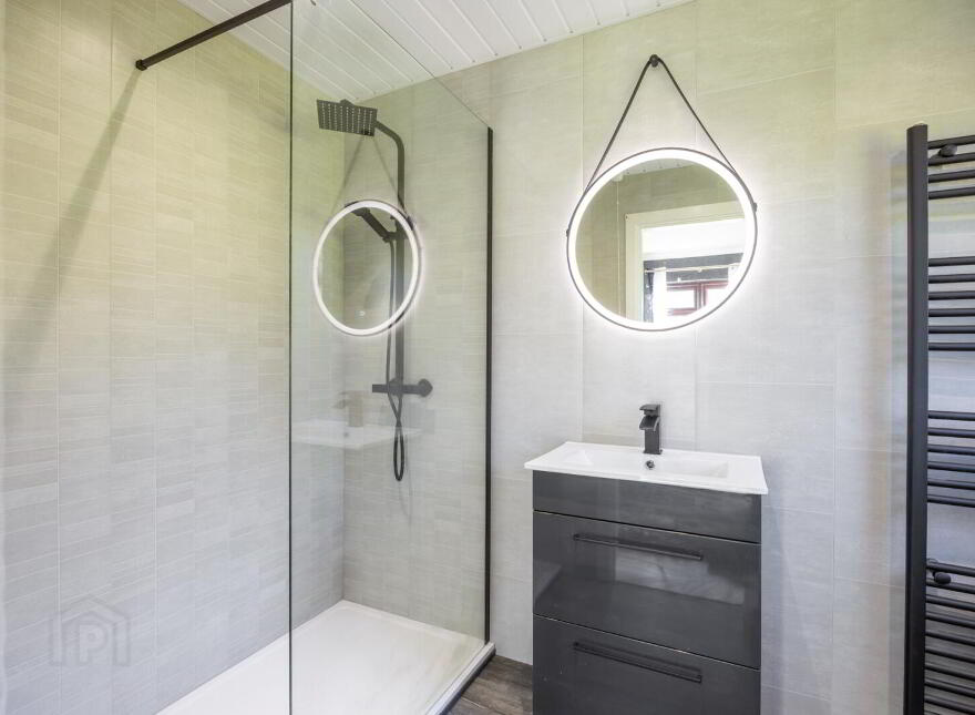 27 Cultra Avenue, Cultra, Holywood, BT18 0AZ