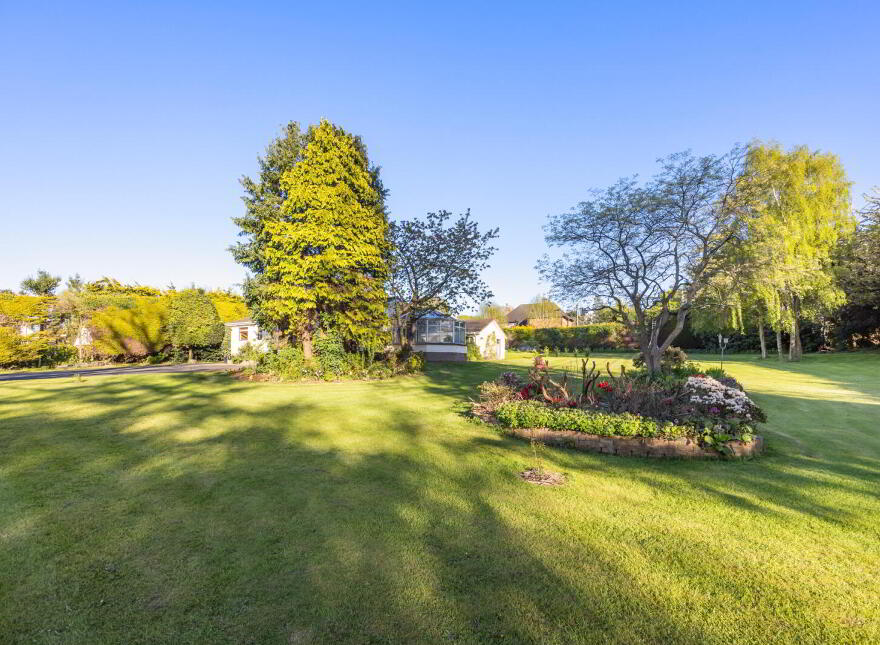 27 Cultra Avenue, Cultra, Holywood, BT18 0AZ