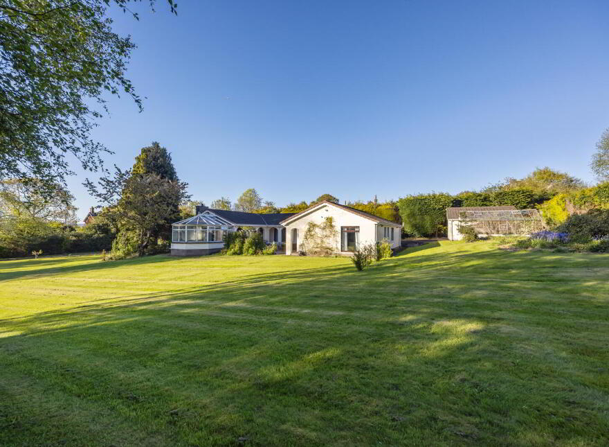 27 Cultra Avenue, Cultra, Holywood, BT18 0AZ