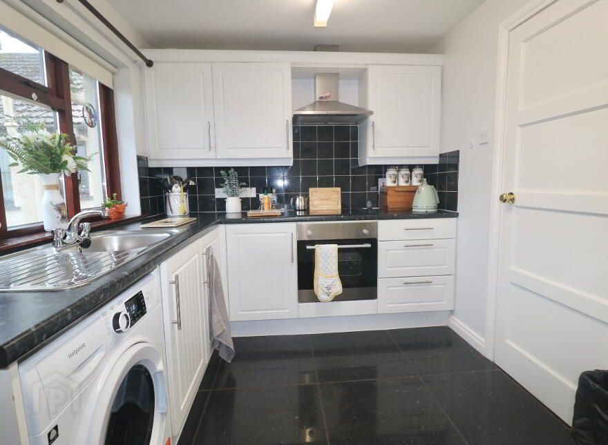 14d Corlea Gardens, Ballymena, BT43 7AR