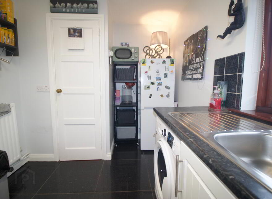 14d Corlea Gardens, Ballymena, BT43 7AR