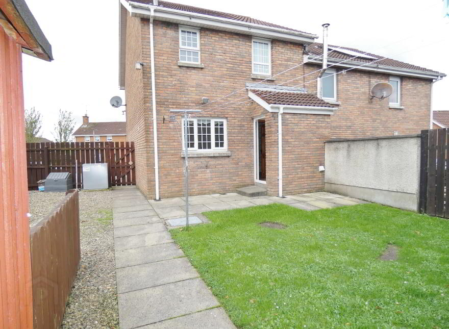 8 Forthill Park, Newtownstewart, Strabane, BT78 4BX