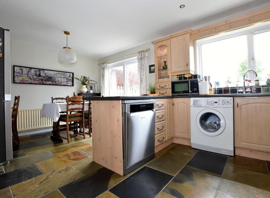 30 Ashcroft Close, Lower Ballinderry, Lisburn, BT28 2AZ