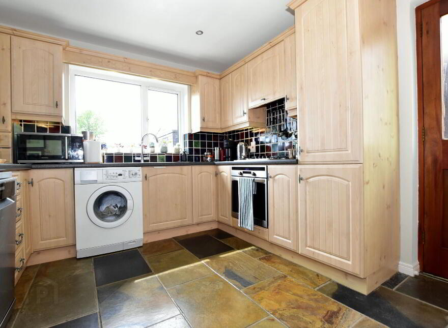 30 Ashcroft Close, Lower Ballinderry, Lisburn, BT28 2AZ