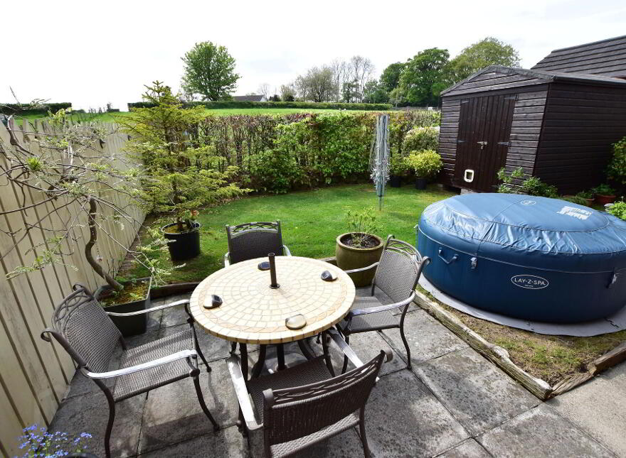 30 Ashcroft Close, Lower Ballinderry, Lisburn, BT28 2AZ