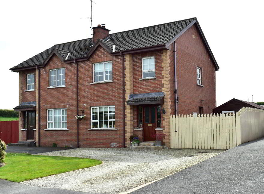 30 Ashcroft Close, Lower Ballinderry, Lisburn, BT28 2AZ