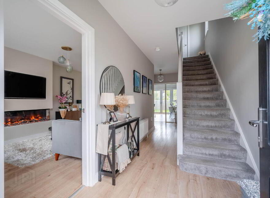 17 Castlehill Wood, Belfast, BT4 3PJ
