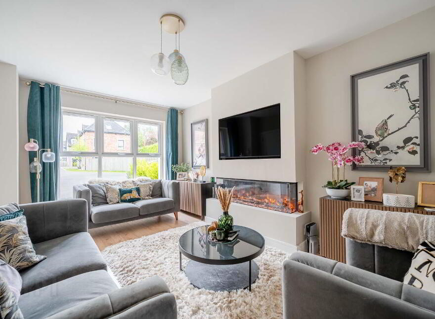 17 Castlehill Wood, Belfast, BT4 3PJ