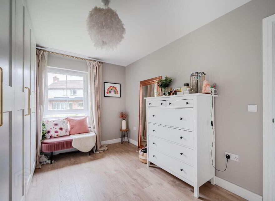 17 Castlehill Wood, Belfast, BT4 3PJ