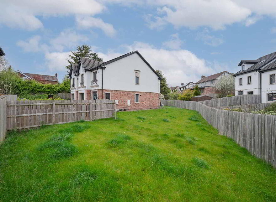 17 Castlehill Wood, Belfast, BT4 3PJ