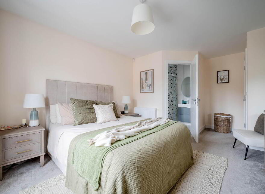 17 Castlehill Wood, Belfast, BT4 3PJ