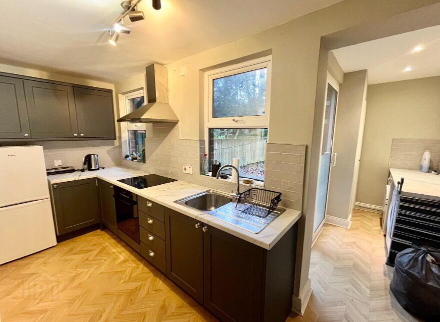 86 Balmoral Avenue, Belfast, BT9 6NY