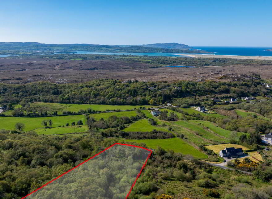 Land, In High Glen, Glenmenagh, Carrigart