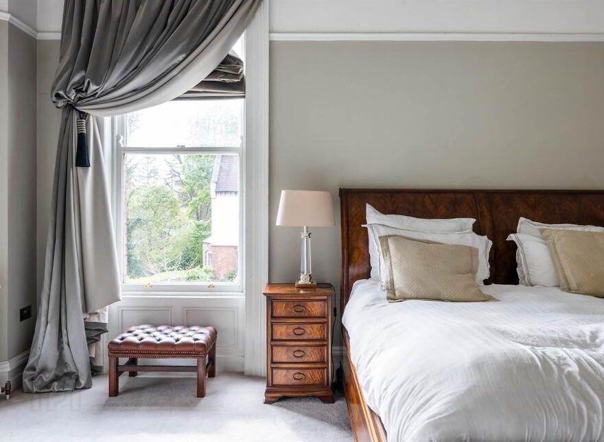 Benburb House, 31 Kings Road, Ballyhackamore, Belfast, BT5 6JG