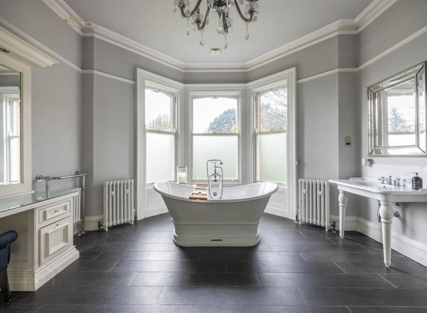 Benburb House, 31 Kings Road, Ballyhackamore, Belfast, BT5 6JG