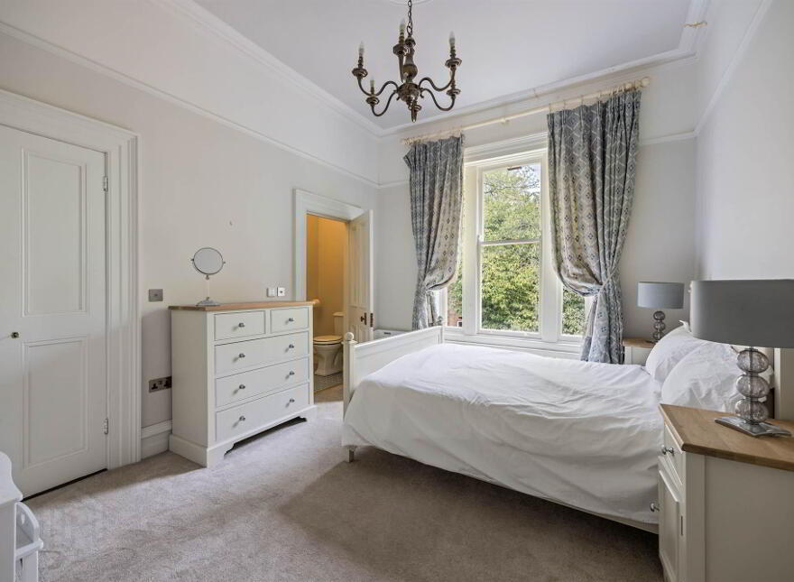 Benburb House, 31 Kings Road, Ballyhackamore, Belfast, BT5 6JG