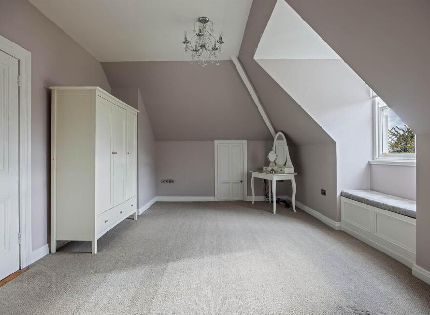 Benburb House, 31 Kings Road, Ballyhackamore, Belfast, BT5 6JG